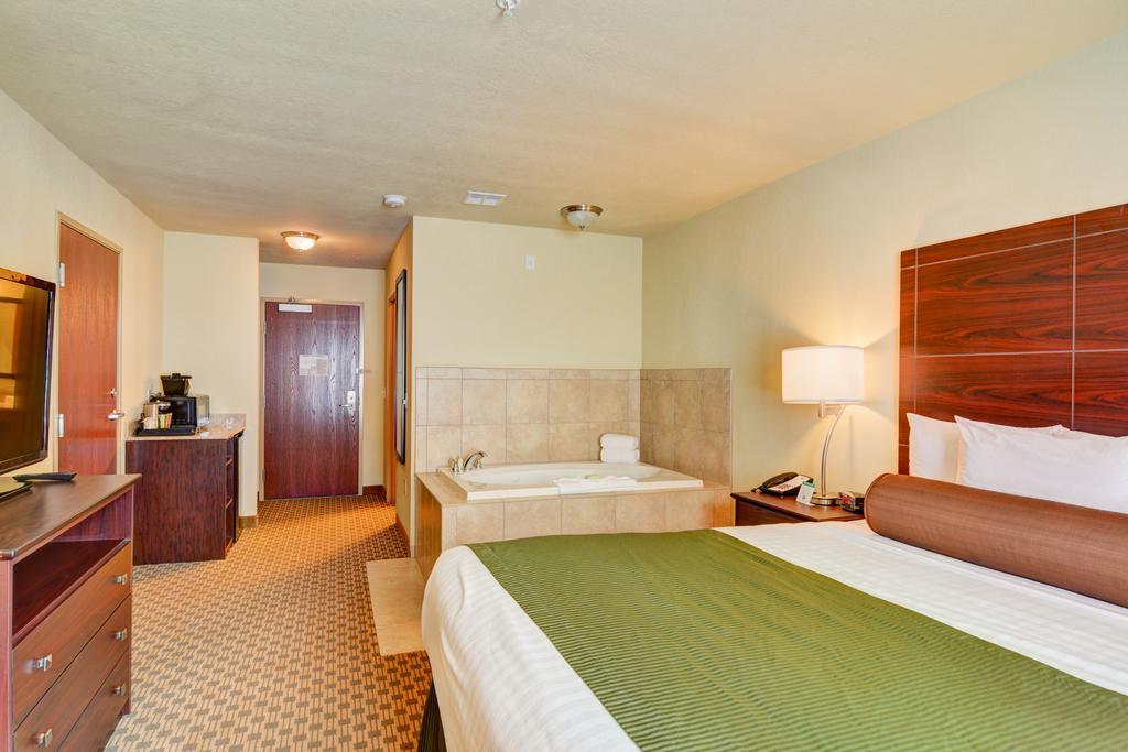 Cobblestone Hotel & Suites - Punxsutawney Εξωτερικό φωτογραφία