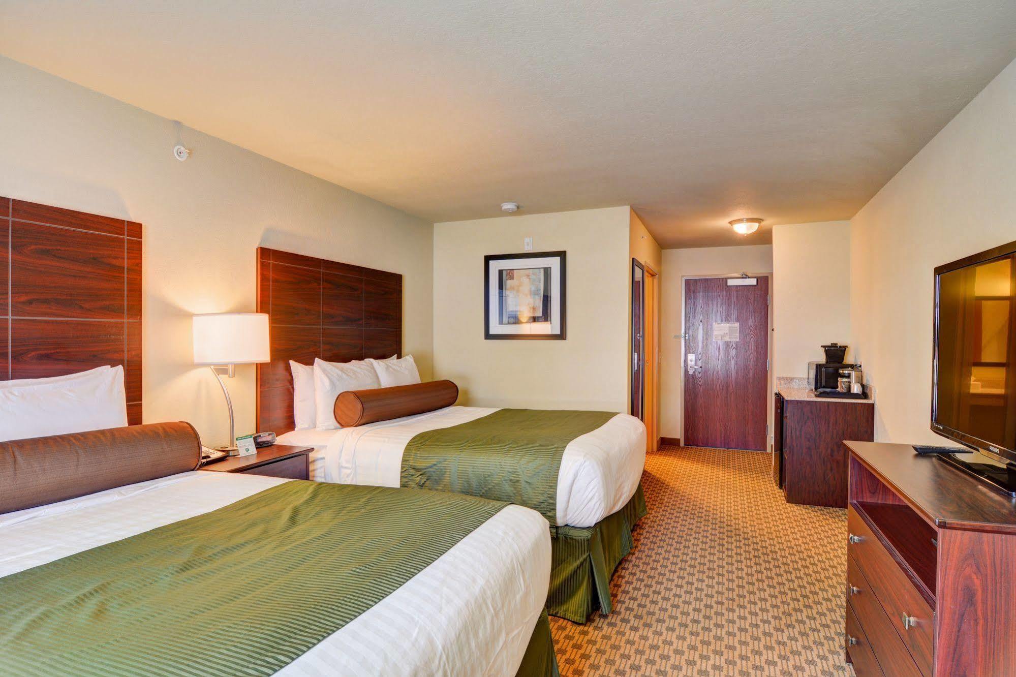 Cobblestone Hotel & Suites - Punxsutawney Εξωτερικό φωτογραφία