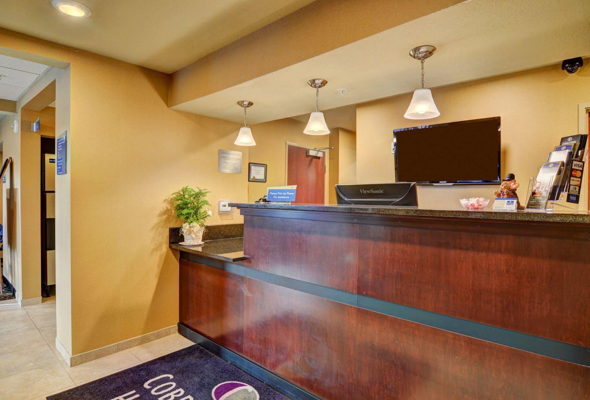 Cobblestone Hotel & Suites - Punxsutawney Εξωτερικό φωτογραφία
